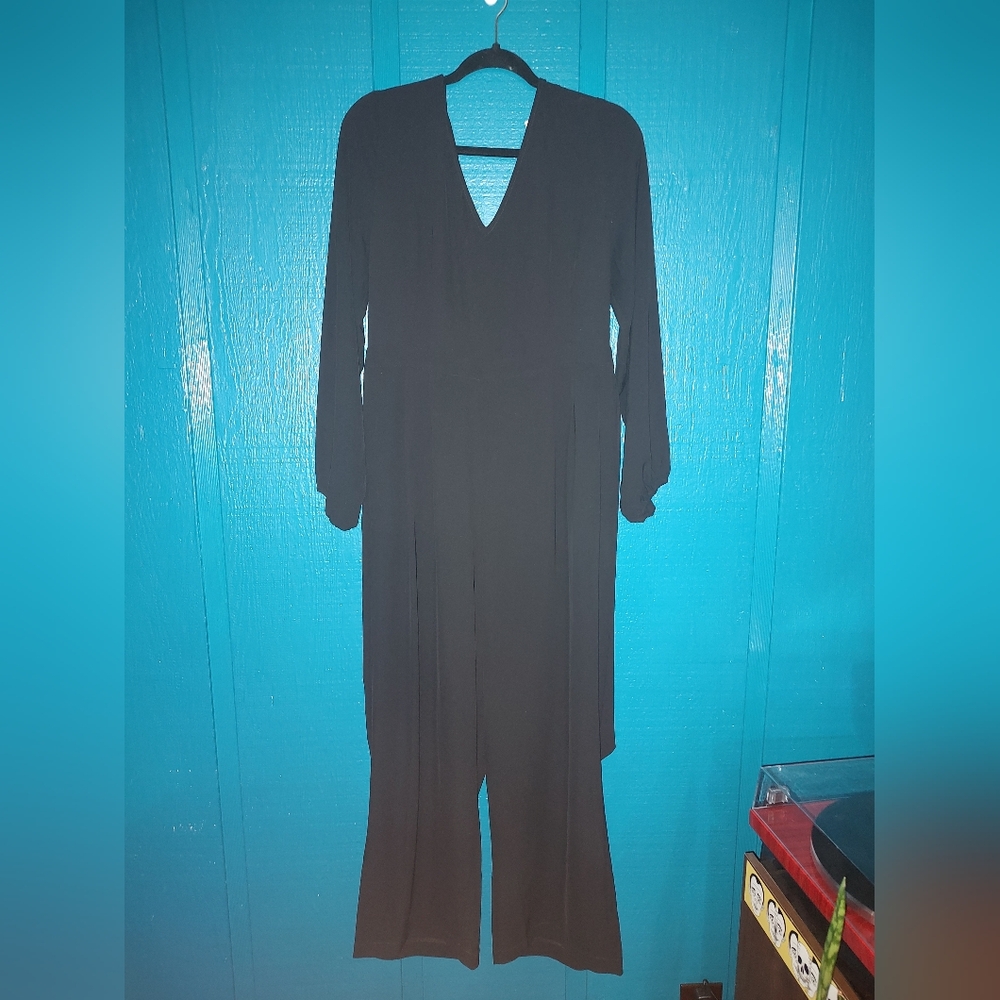 LOFT Black Long sleeve Jumper Size 8